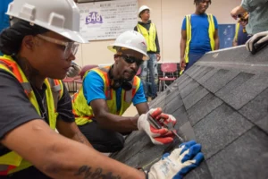 ‘The sky is the limit’: Solar program opens new opportunities for Chicago trainees thumbnail